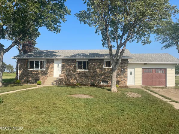 220 392nd Ave N, Bath, SD 57427