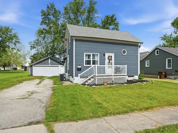 447 N Birch St, Manteno, IL 60950