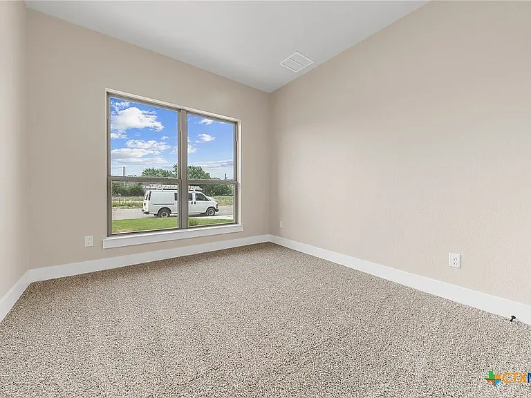 920 Campbelton Dr — Photo 16