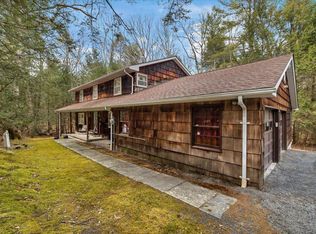 348 Rogues Path, Henryville, PA 18332