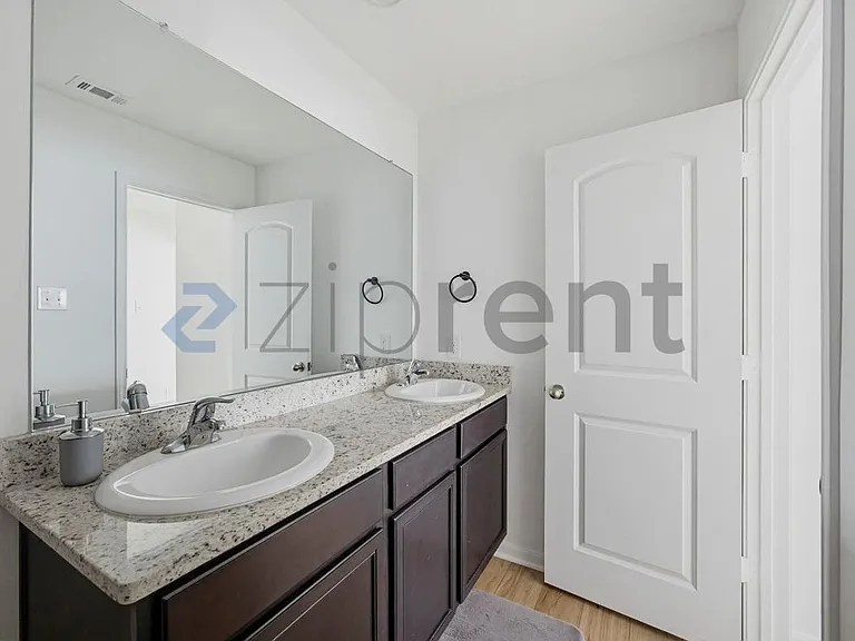 10843 Emerick St — Photo 24