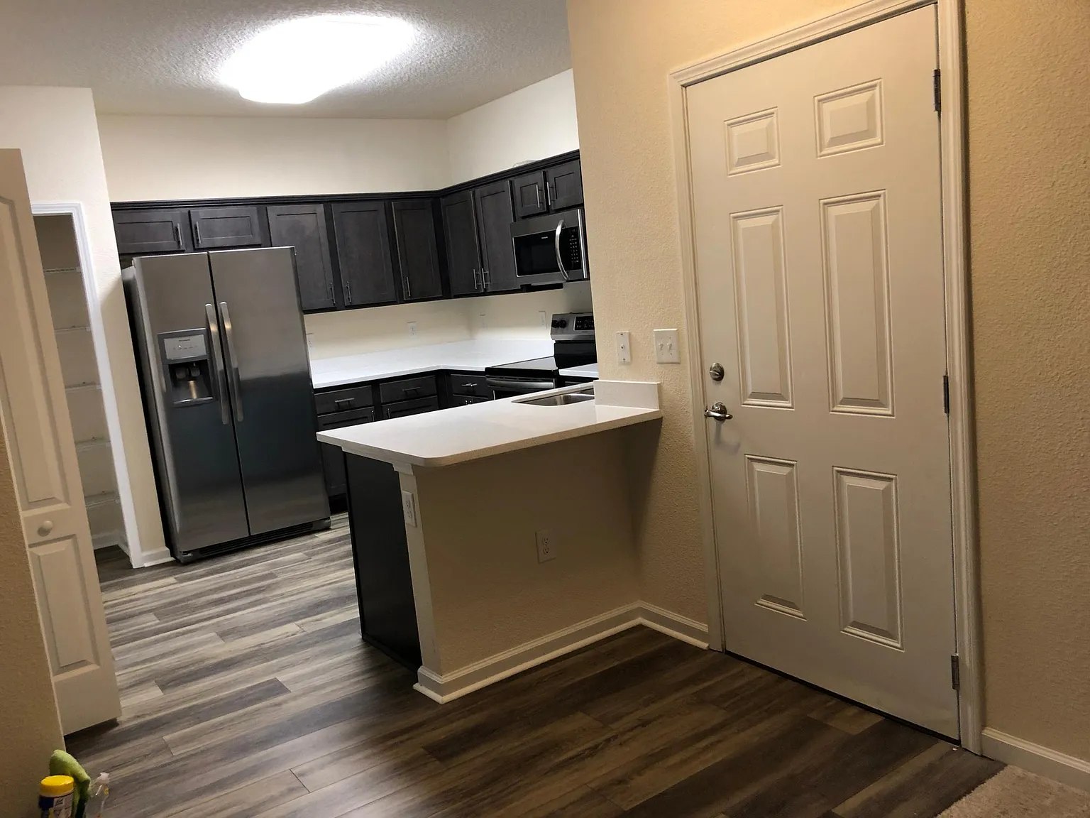 3 bed, 1145 sqft, $1,600 — Photo 1