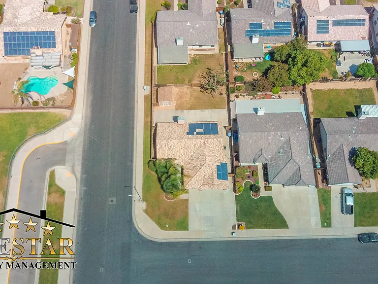 4334 Bareback Ln — Photo 2