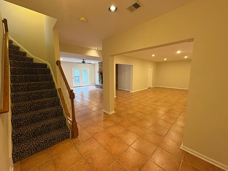 1151 Fieldview Dr — Photo 47