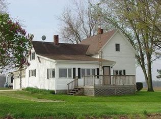 1567 E Armstrong Rd, Leesburg, IN 46538