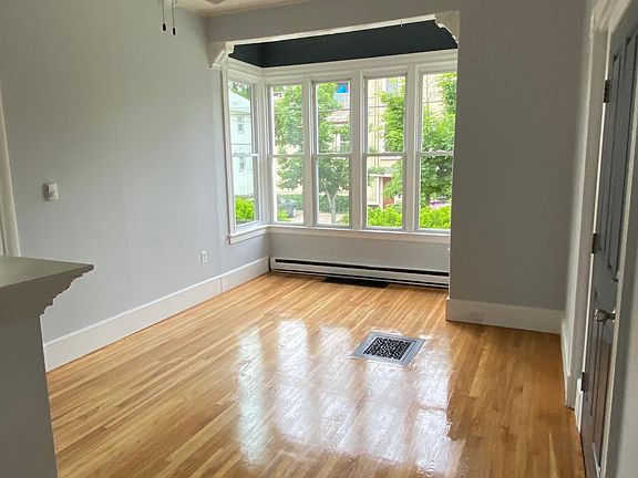 Living Room Bay Windows