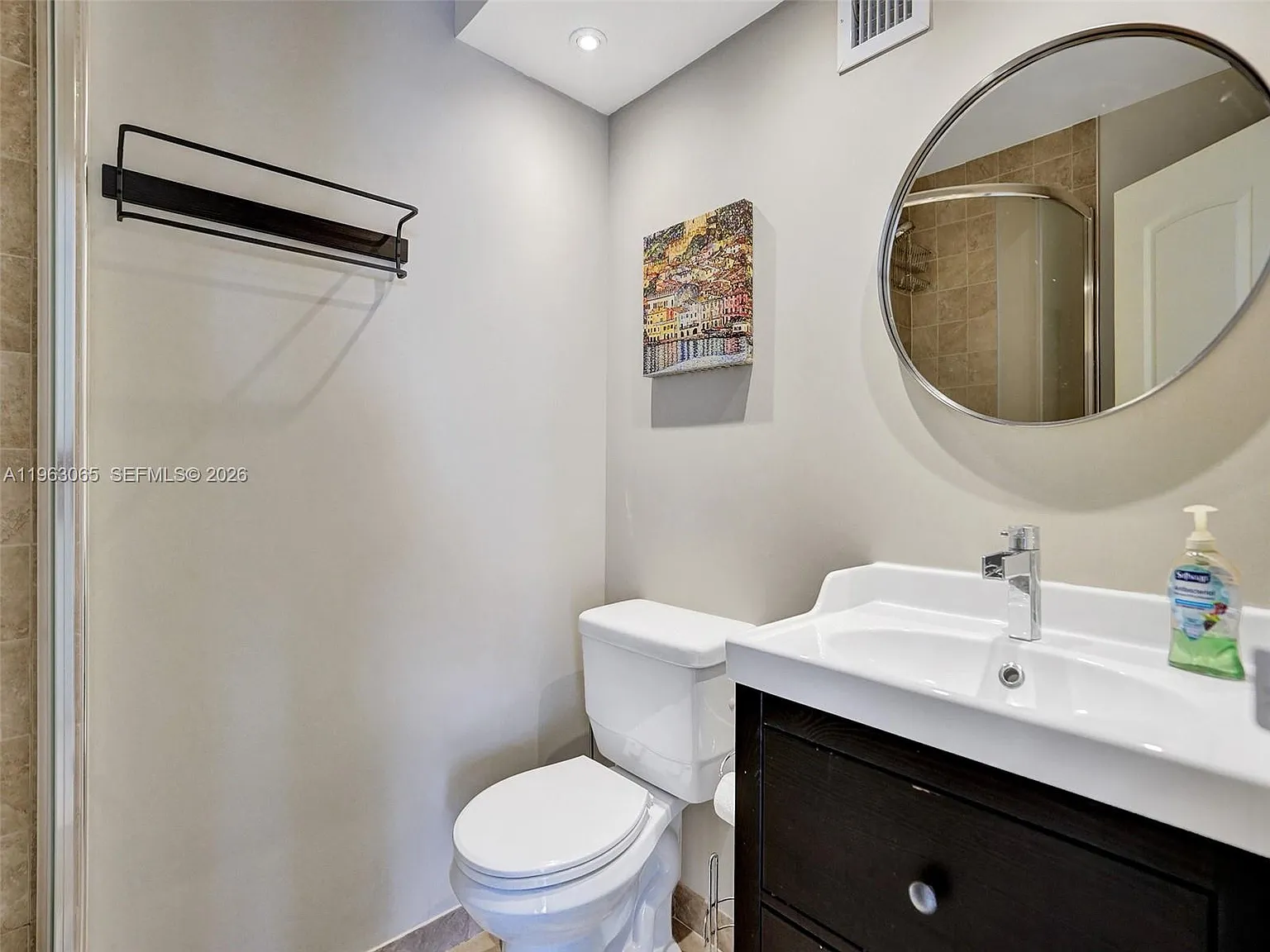 Desoto Park North Condo — Photo 4