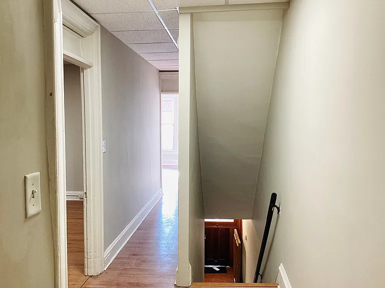 1211 Green St — Photo 10