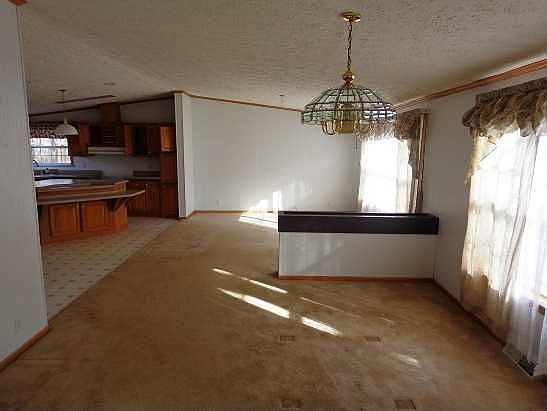 3rd image of 130 Ironwood Ct