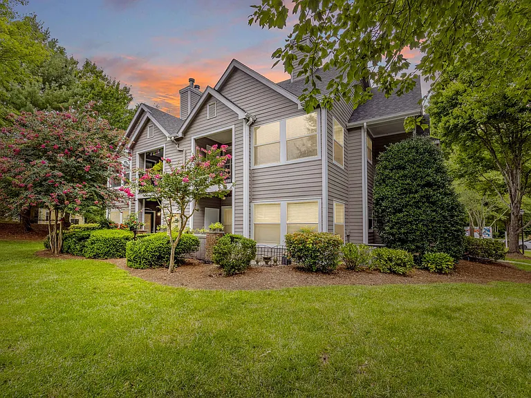 Cambridge Park Apartments in Winston-Salem, NC