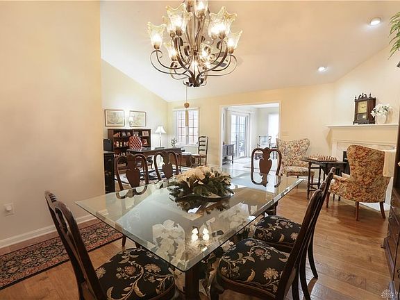 3rd image of 2653 Vienna Estates Dr