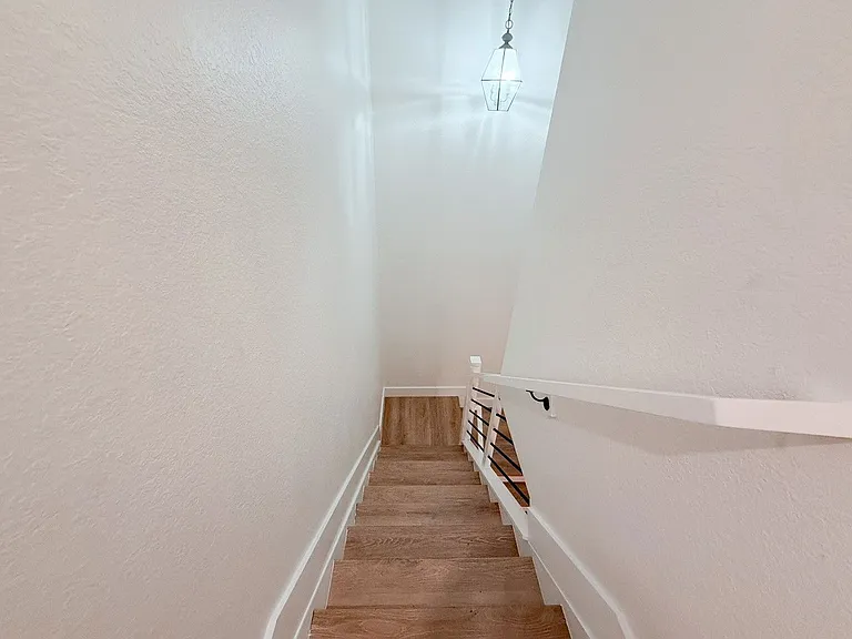 4102 NE 26th St — Photo 20