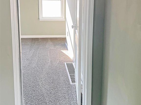 4th image of 9429 Muriel Ave
