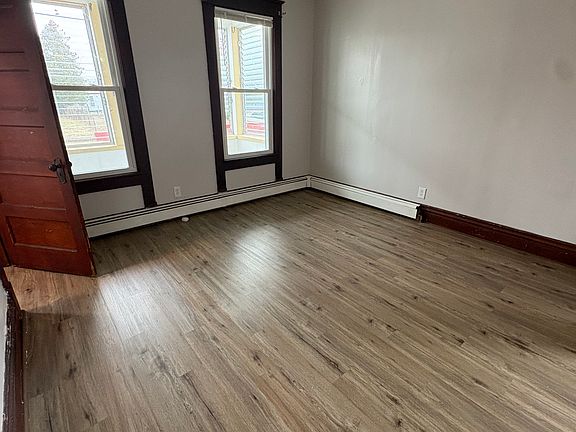 5th image of 74 Washington Ave APT 1