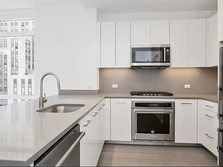 42 W 33rd St #28D — Photo 4
