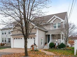 3 Benjamin Cir, Medford, MA 02155