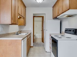 1729 Grand Ave #1, Saint Paul, MN 55105