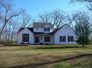 6625 Springlake Dr, Waterloo, IL 62298