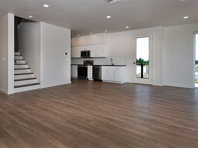 1590 Myers Ln #206 — Photo 6