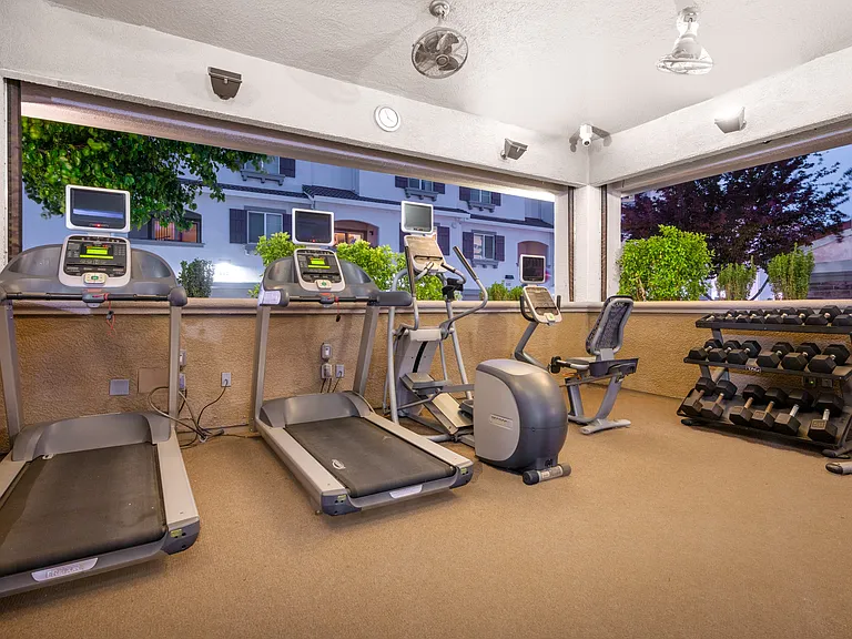 Outdoor fitness center