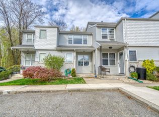 205 Lorraine Loop, Staten Island, NY 10309