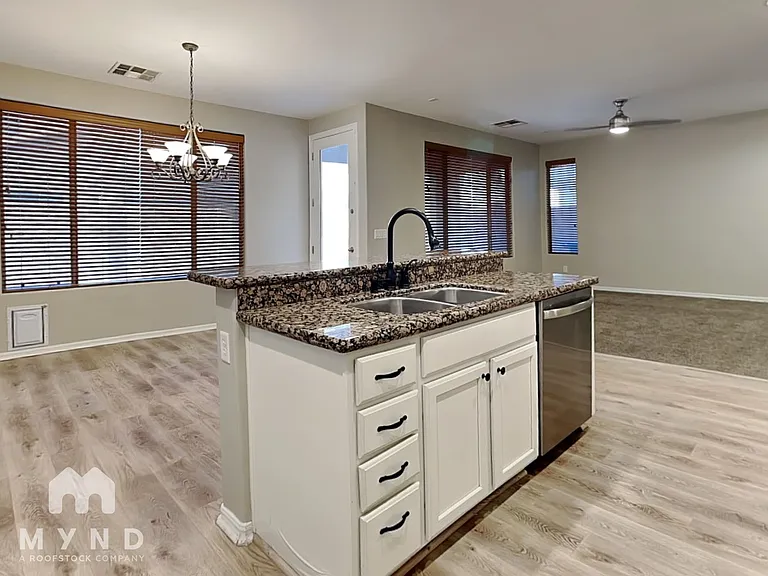19075 E Pelican Dr — Photo 6