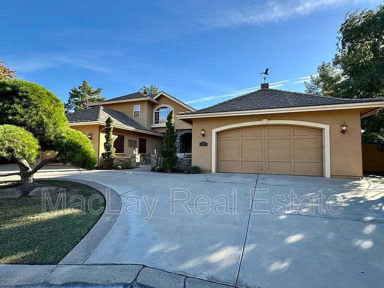 5711 W Linda Ln — Photo 3
