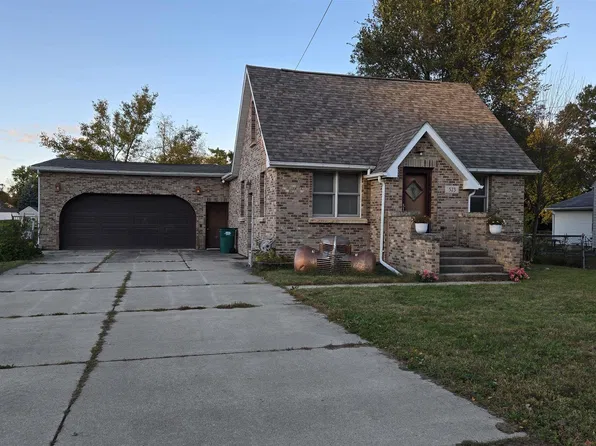523 E End Ave, Evansdale, IA 50707