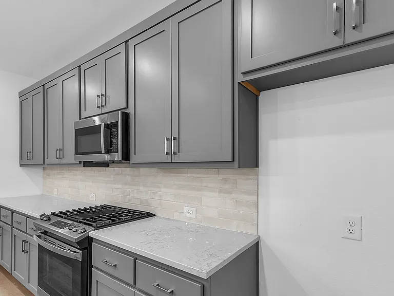 2136 Sunnymede Dr — Photo 8