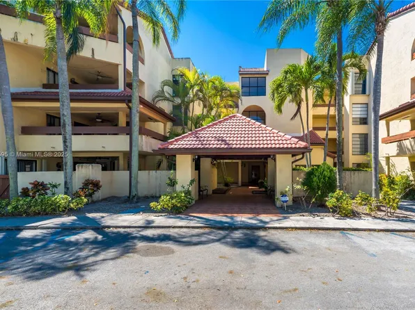 8810 SW 123rd Ct APT M205, Miami, FL 33186