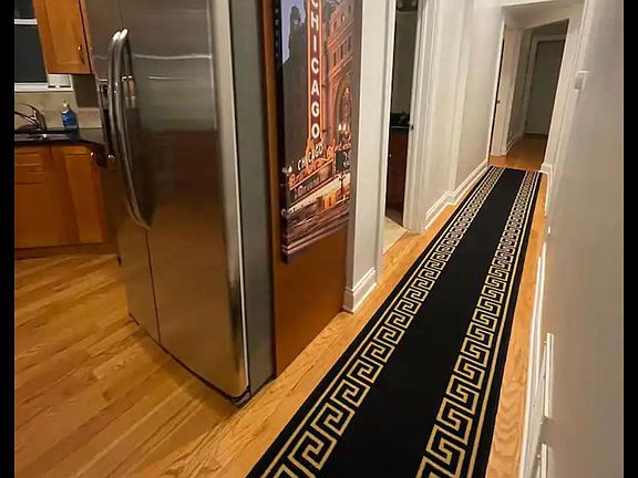 5th image of 3744 N Kenmore Ave #1