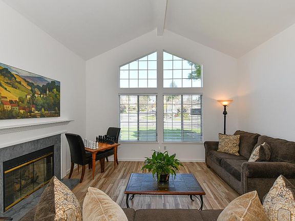 5th image of 3325 Greystone Court