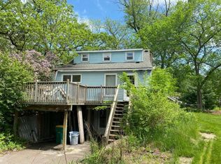 1129 Mahtomedi Ave, Saint Paul, MN 55115