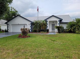 122 Sportsman Ave, Sebring, FL 33875