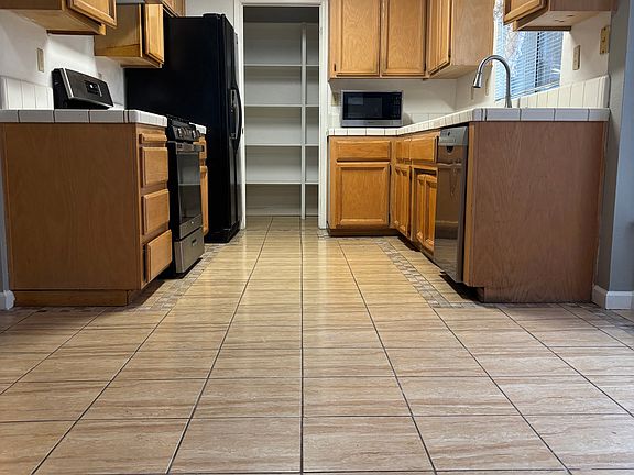 3rd image of 9424 Redwater Dr