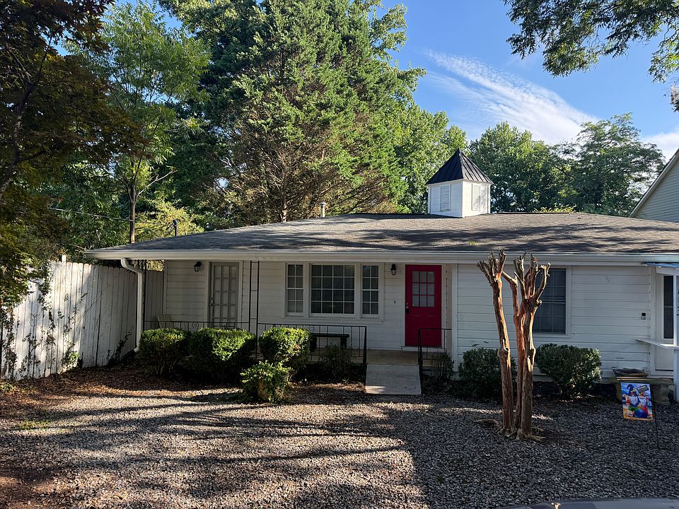 1 bed, 1 bath duplex