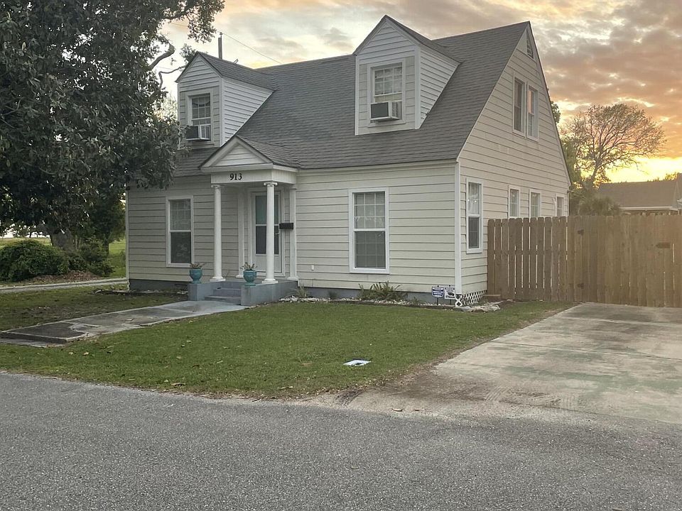 913 37th Ave, Gulfport, MS 39501 | MLS #4048240 | Zillow