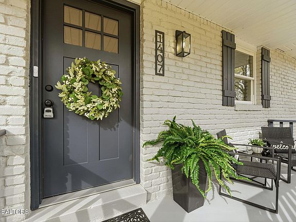 3rd image of 1407 Peltier Rd