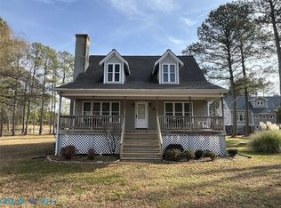 301 Gillim Rd, Deltaville, VA 23043