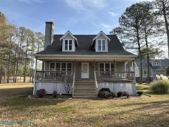 301 Gillim Rd, Deltaville, VA 23043
