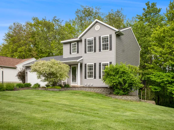 14874 Treevalley Dr, Cedar Springs, MI 49319
