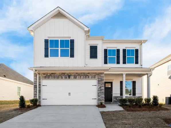 203 School House Dr, Decatur, AL 35603