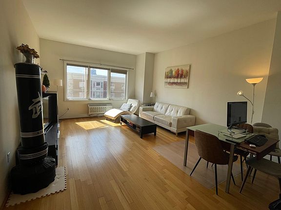 5th image of 3501 City Pl Unit 3501
