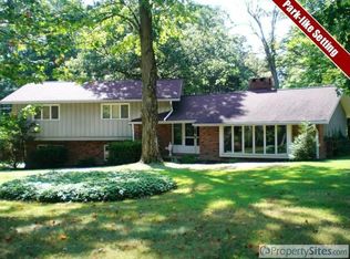 2812 Lander Rd, Pepper Pike, OH 44124