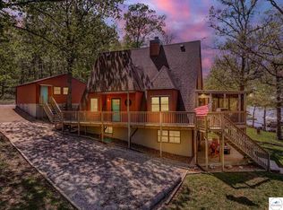 29487 Hope St, Edwards, MO 65326