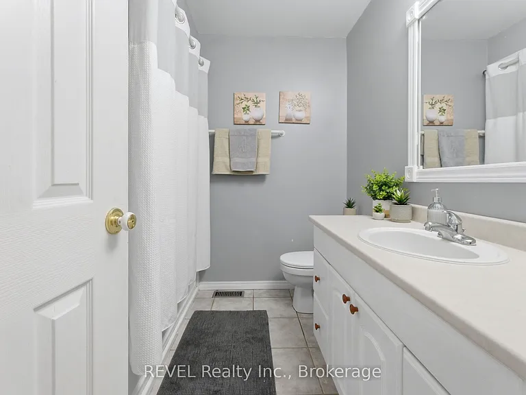 5 Barbara Ave — Photo 32
