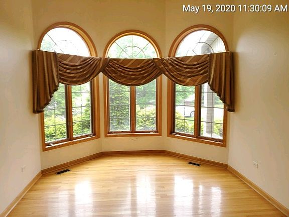 3rd image of 16846 Mohican Dr