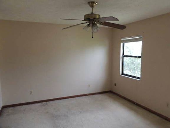 3rd image of 6505 Dolphin Cove Dr