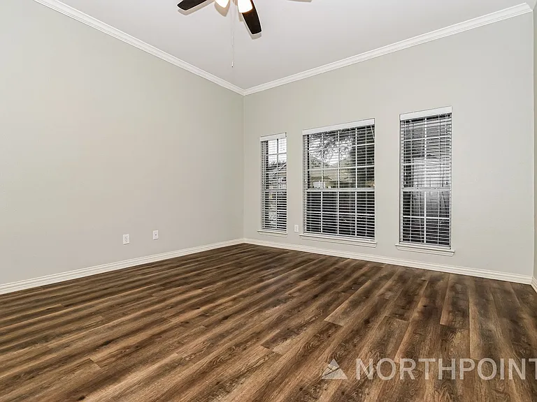 1204 Lost Valley Dr — Photo 7