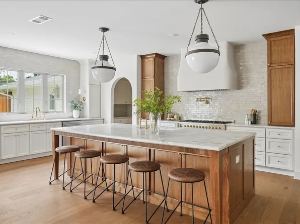 4366 Willow Ln, Dallas, TX 75244